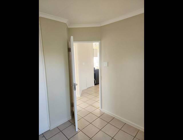 2 BEDROOM PROPERTY TO RENT IN GULDENLAND